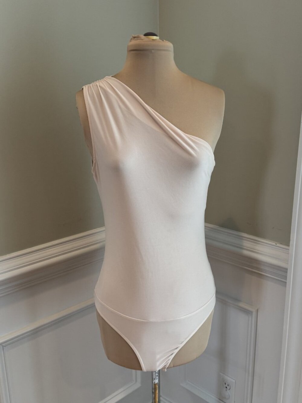 Heatherly One Shoulder Cream Bodysuit - Size M